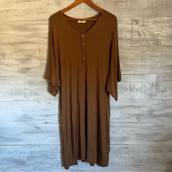 Dwell + Slumber Brown Caftan Dress - Picture 2 of 13